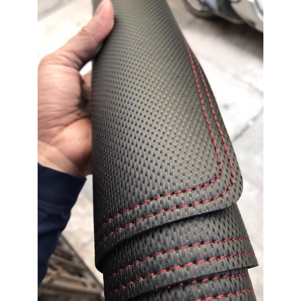 Thảm Taplo Da Vân Carbon Cao Cấp dành cho xe Camry 2019 - 2022