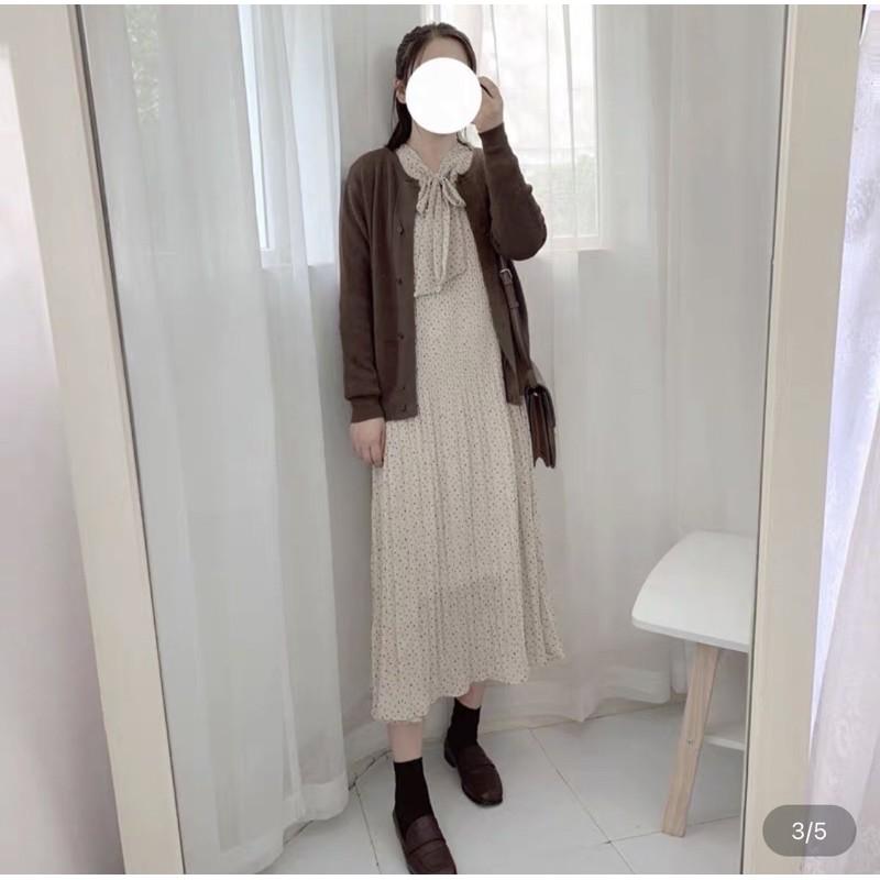 Váy chấm bi cổ nơ