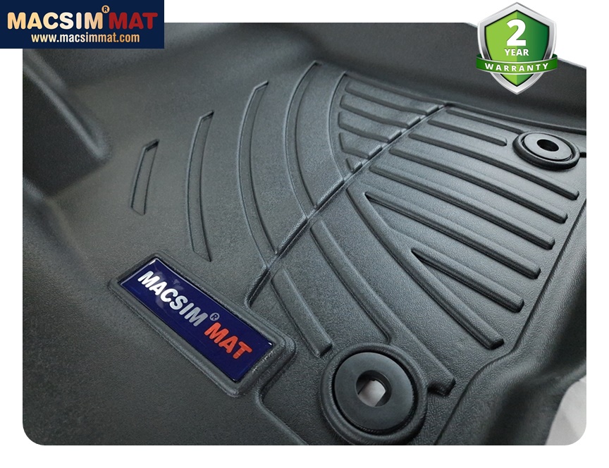 Thảm lót sàn xe ô tô dành cho Toyota Hilux 2015-đến nay Nhãn hiệu Macsim chất liệu nhựa TPV cao cấp màu đen