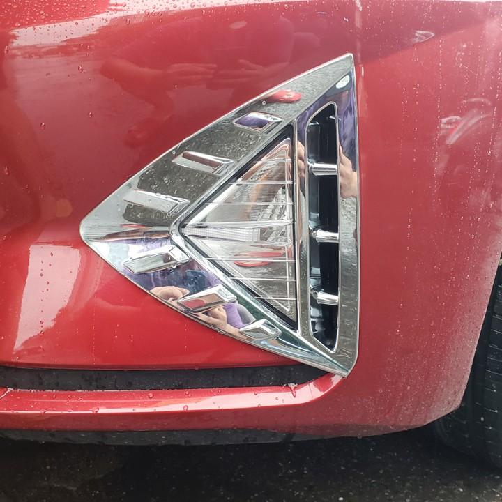 Bộ ốp bảo vệ, trang trí đèn xe Hyundai Elantra 2019