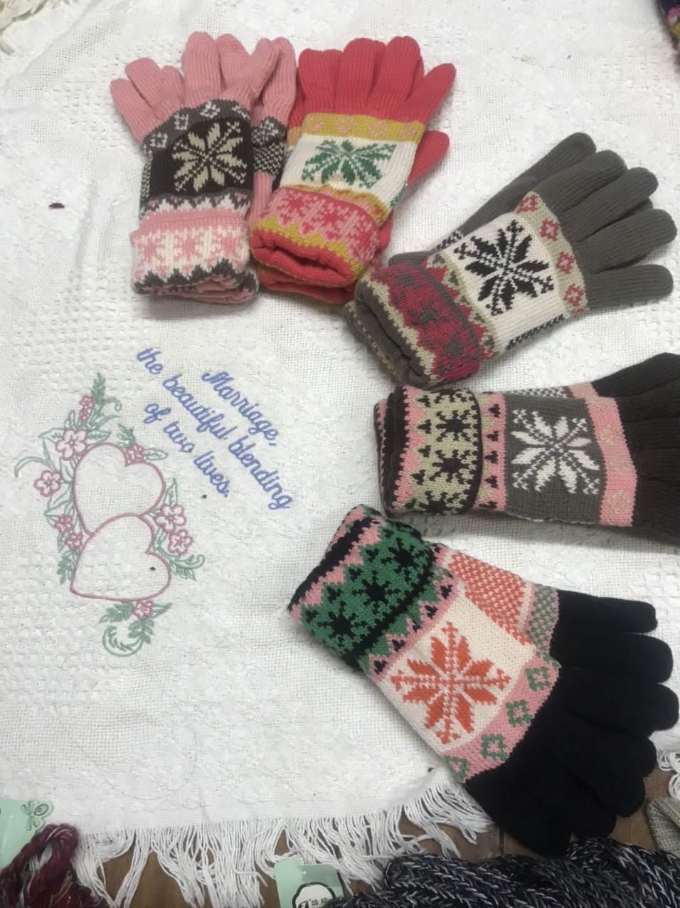 Găng Len Lót Nỉ Giao Màu Ngẫu Nhiên