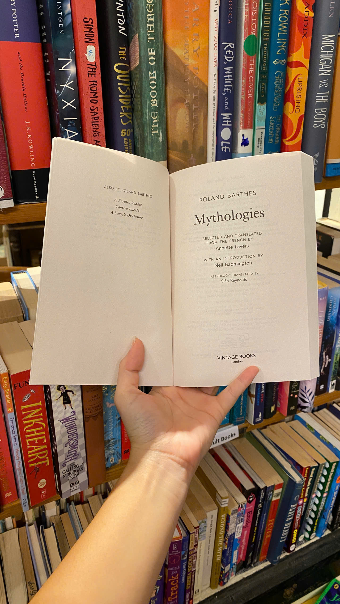 Sách - Mythologies by Roland Barthes | Philosophy / Triết học Tiếng Anh / Ngoại văn Nhập khẩu UK