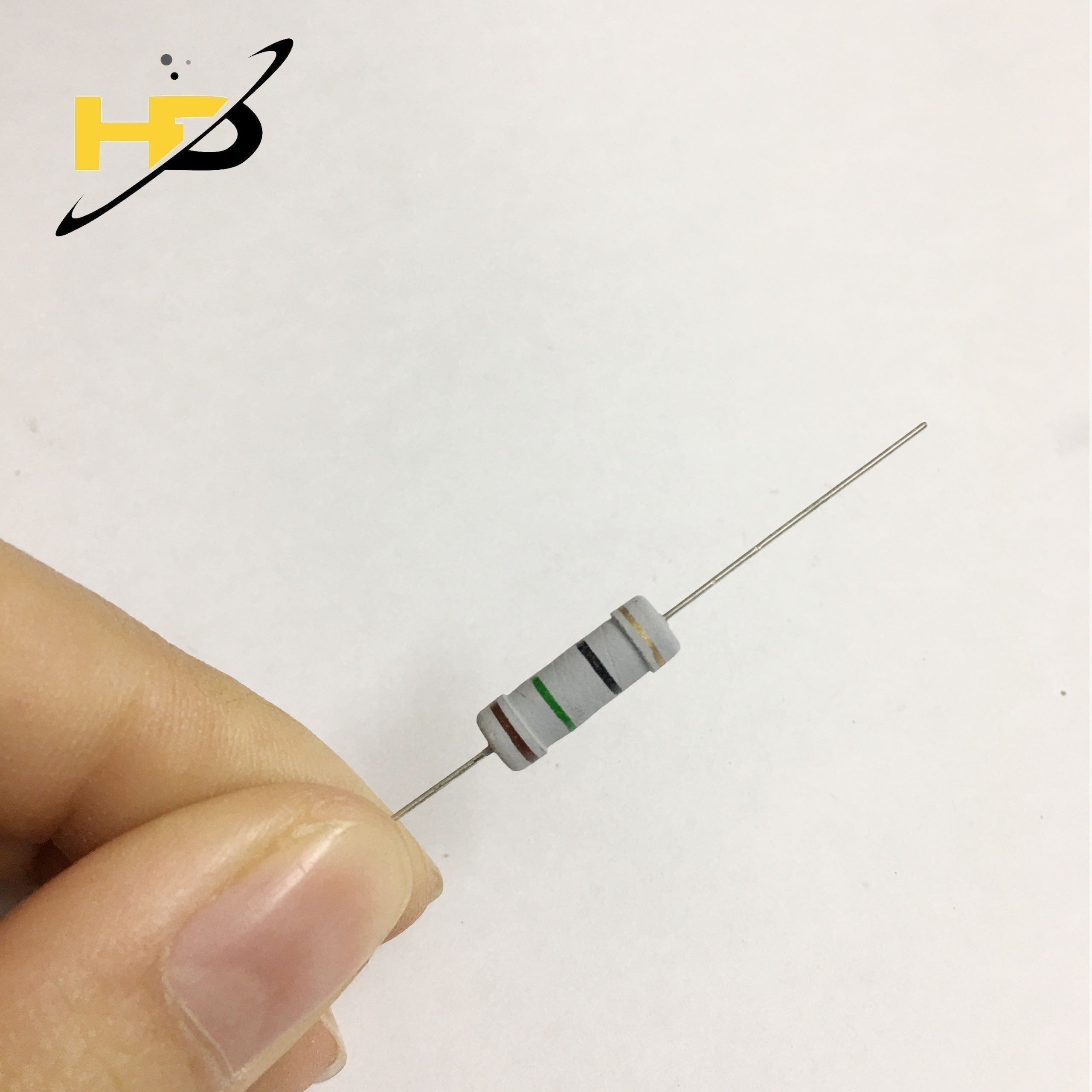 Điện Trở Sứ Cắm 15R 2W 5% Điện Trở Công Suất