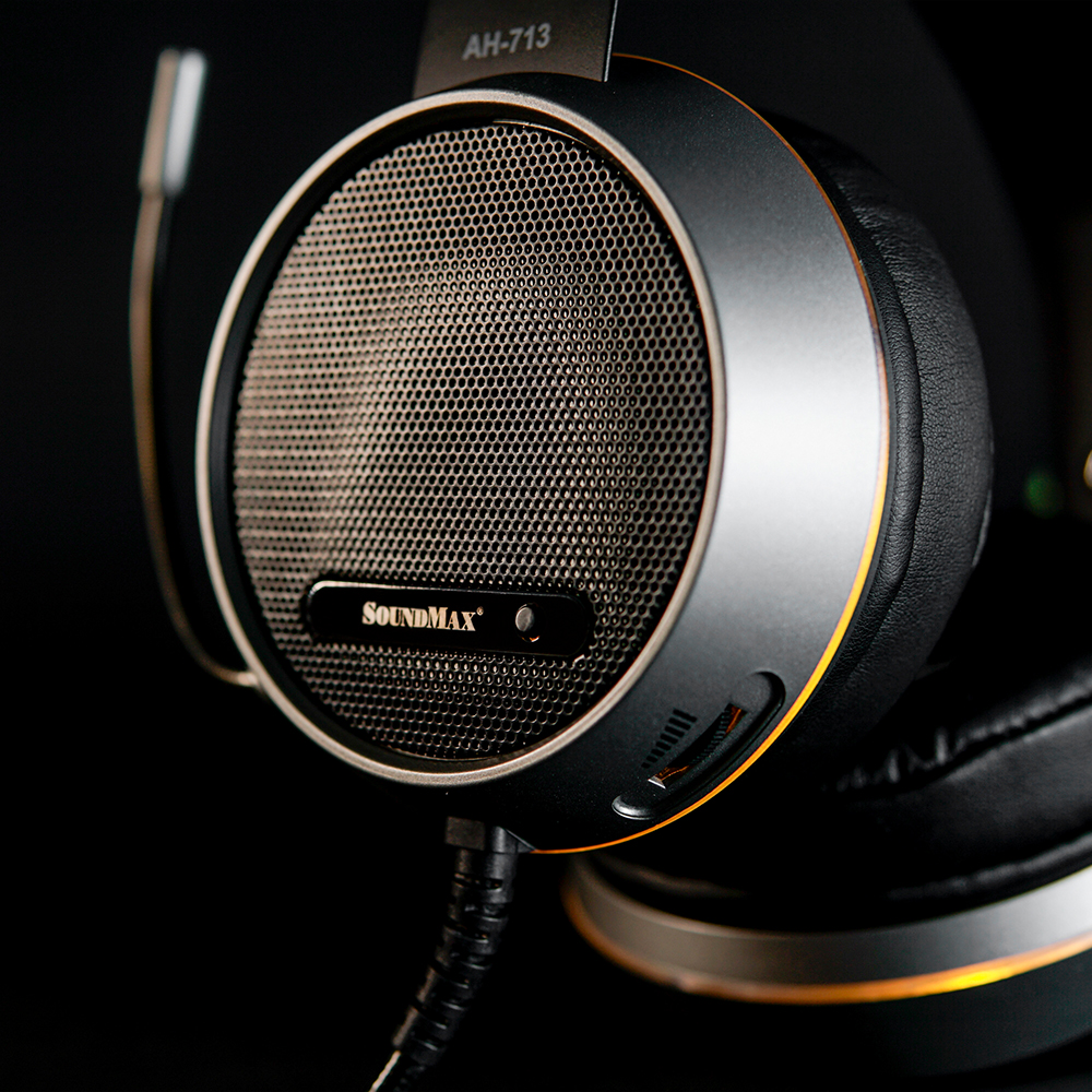 Tai Nghe Chơi Game Cảm Biến Rung Âm thanh Vòm 7.1 Có Đèn LED RGB SoundMax AH713 | Tai Nghe Chụp Tai Có Micro Tích Hợp SoundMax AH-713 | Gaming Headset - Hàng Chính Hãng