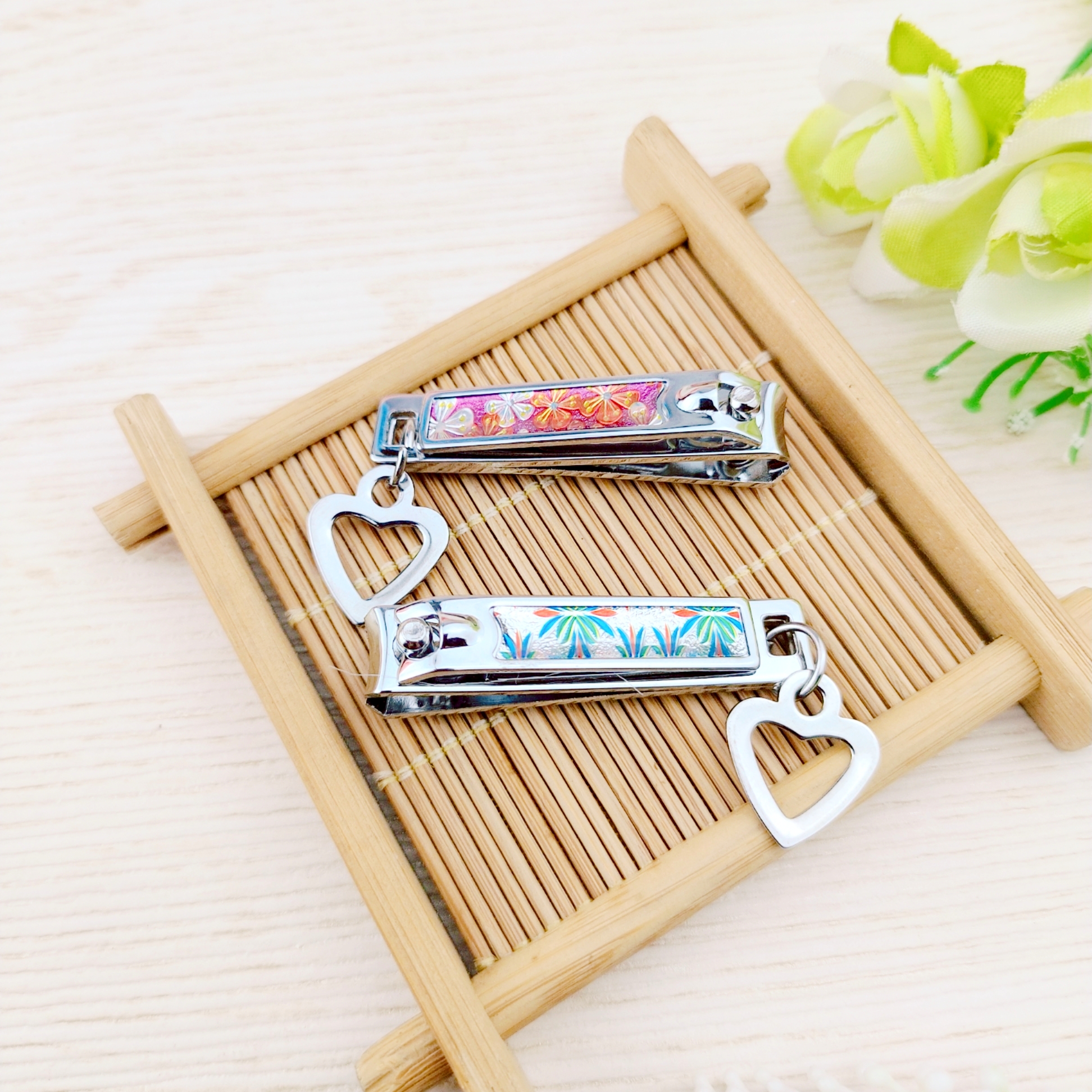 Dụng cụ cắt móng tay loại nhỏ cho bé và người lớn