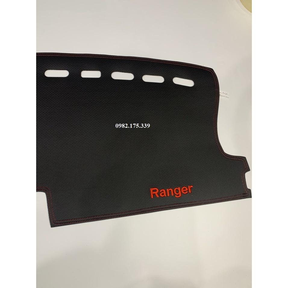 Thảm Taplo da vân carbon cao cấp Ford Ranger 2022, 2023 mới nhất