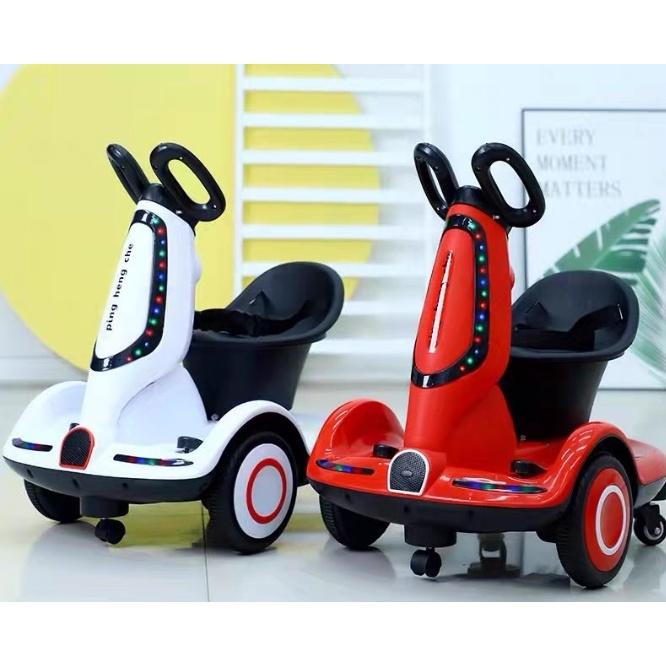 Xe điện trẻ em kèm điều khiển,xe xoay vòng cho bé, thăng bằng 360 độ