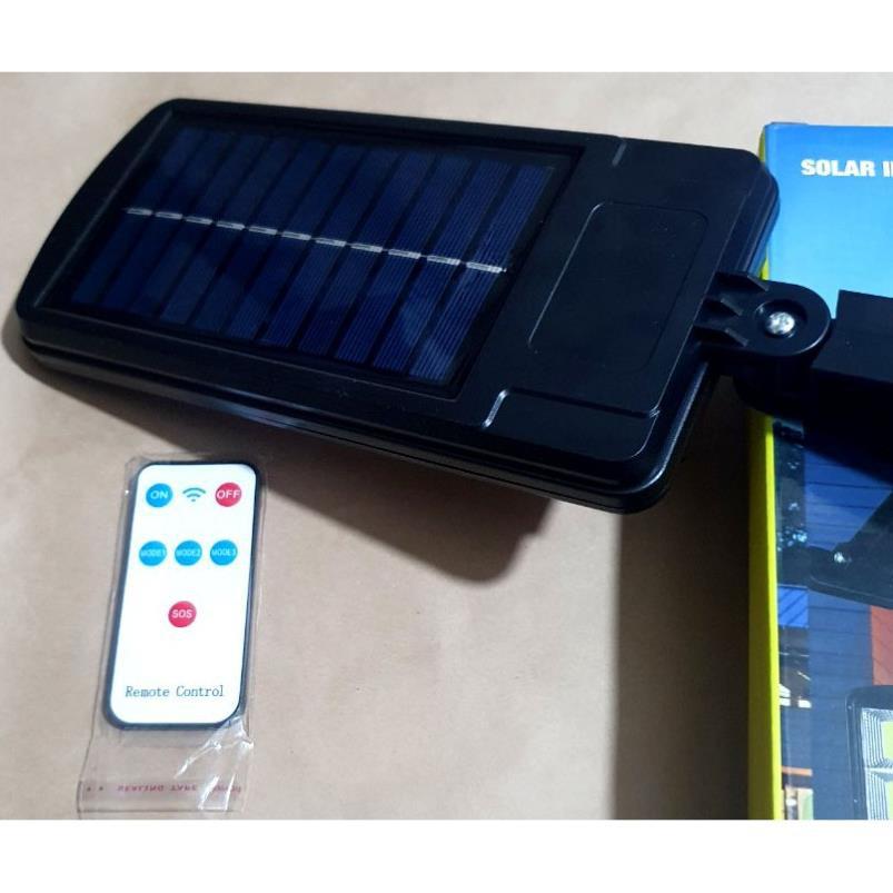 Đèn đường năng lượng mặt trời cảm biến thông minh 60W có điều khiển