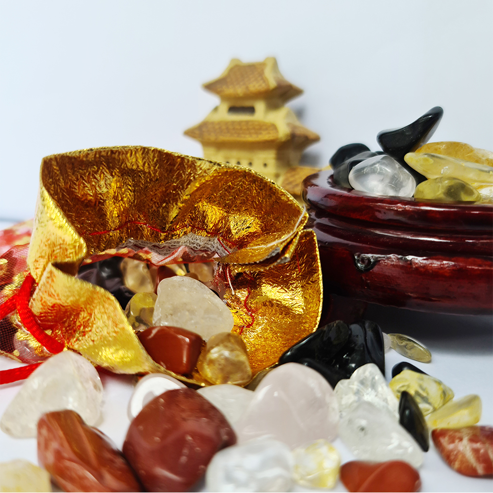Túi Quà Tặng Tài Lộc Đá Thạch Anh Đa Sắc - 100g - Mx - Hợp Mệnh Kim, Mộc, Thuỷ, Hoả, Thổ