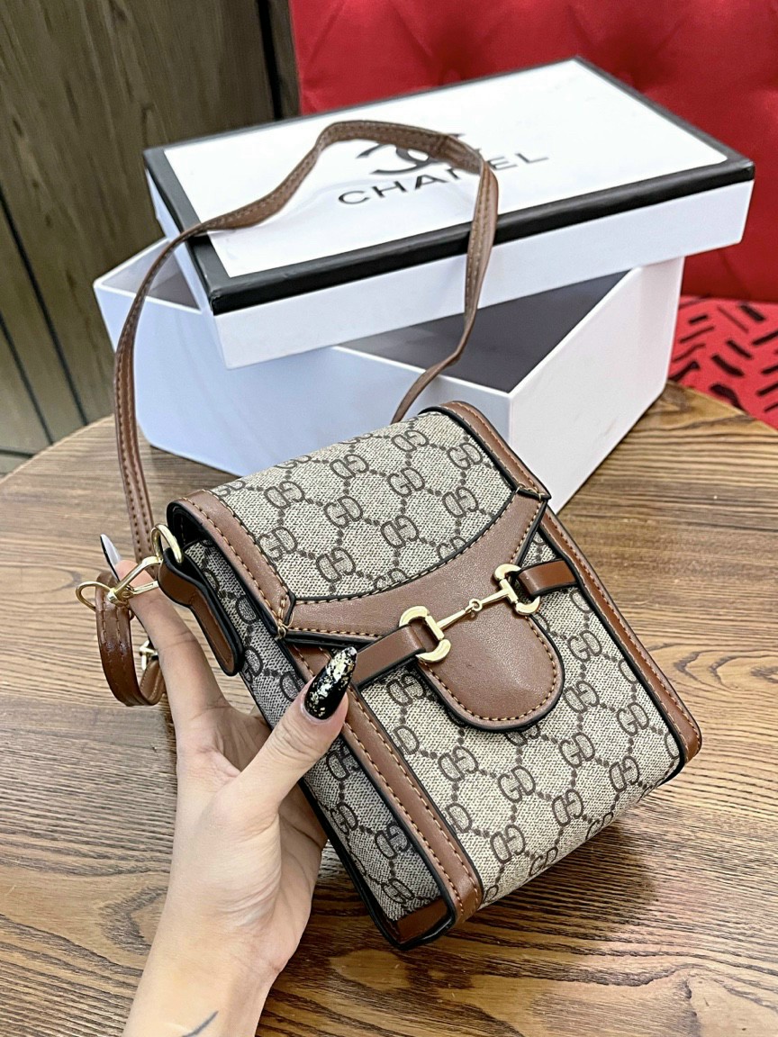 Túi Xách Nữ Gucci Đeo Chéo Đi Chơi Kiểu Dáng Dài Sang Trọng