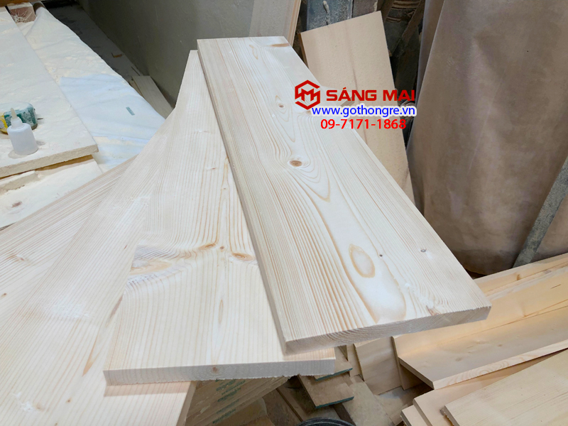 - Tấm gỗ thông làm kệ mặt rộng 20cm x dày 2cm x dài 80cm + láng nhẵn mịn 4 mặt