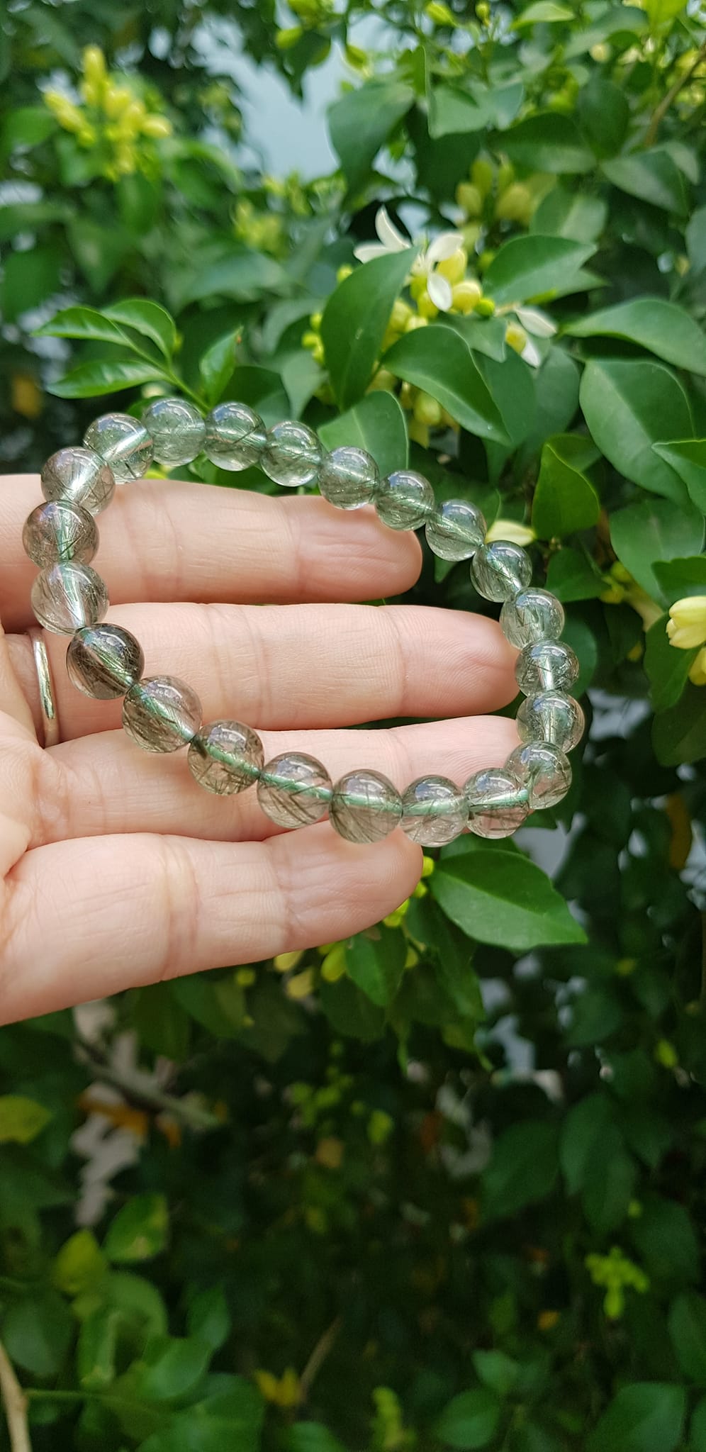 Vòng thạch anh tóc xanh tự nhiên trong bóng nhuyễn mượt đẹp Size vòng 8mm Nữ mệnh Thủy Mộc hỏa đeo ạ