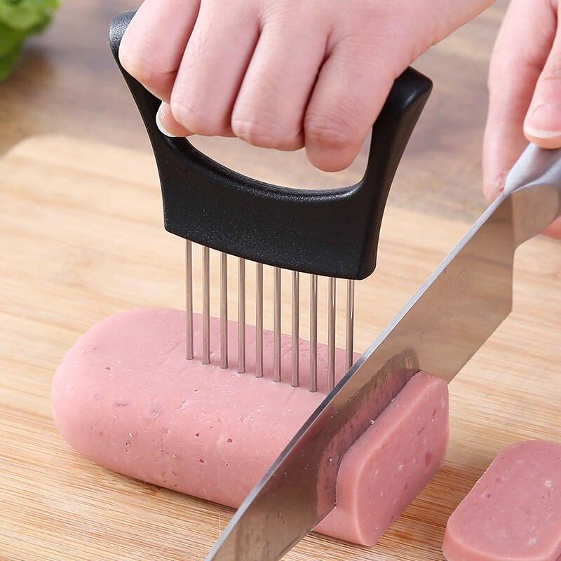 Finger Protector Stainless Steel Vegetable Cutting Assistant Fixer Onion Slice Equal Insertion Fish Meat Fixing Fork Protector
