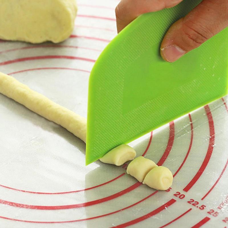 Dao vét, dao cắt bột làm bánh