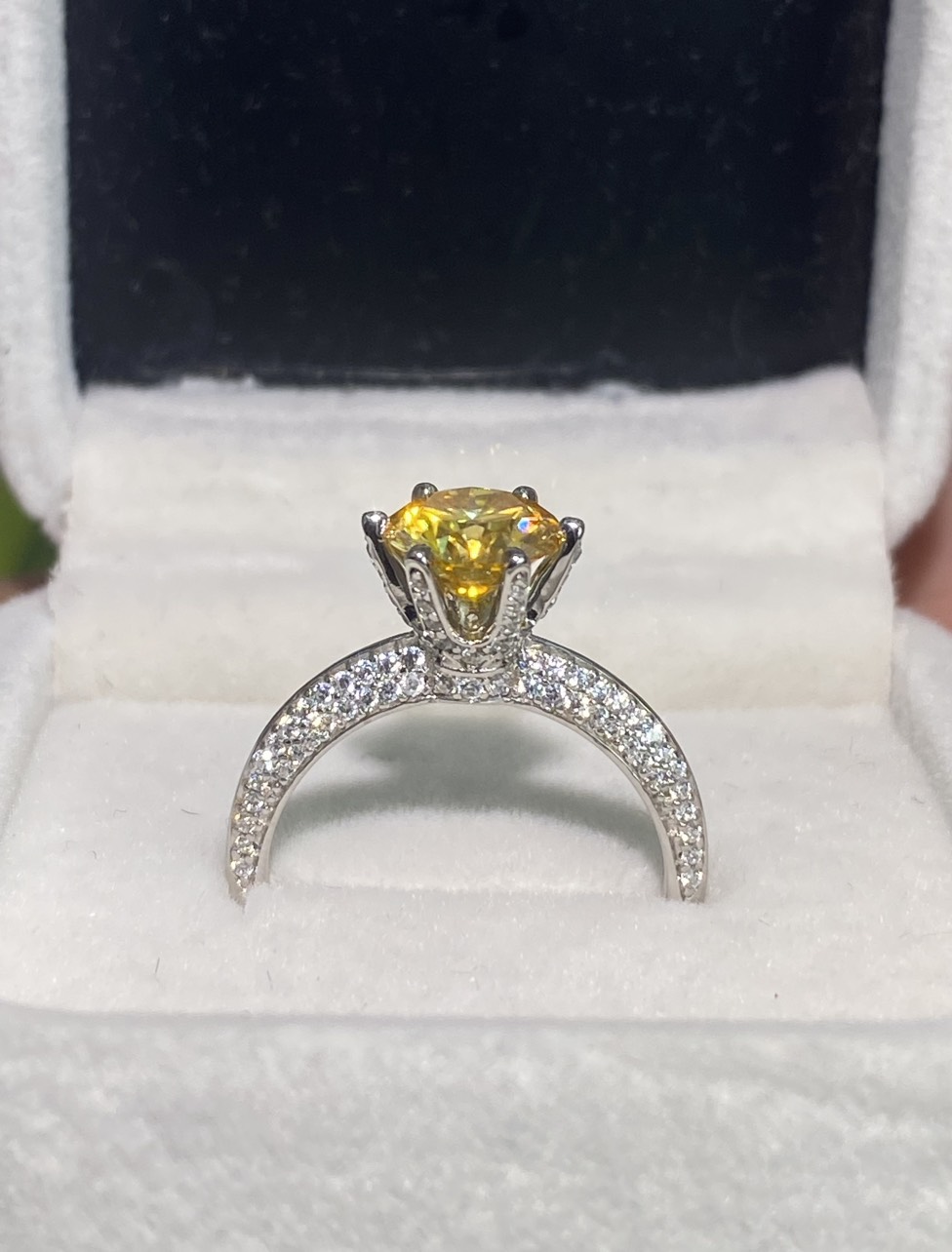 Phụ kiện đeo ngón tay Bạc 925 xi Kim viên chủ Kim Cương nhân tạo Moissanite Vàng hạt 1.5carat (7.5mm) -  R15.13