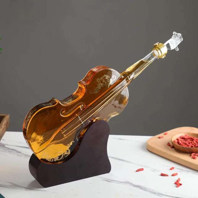 VỎ CHAI Rượ u hình cây đàn