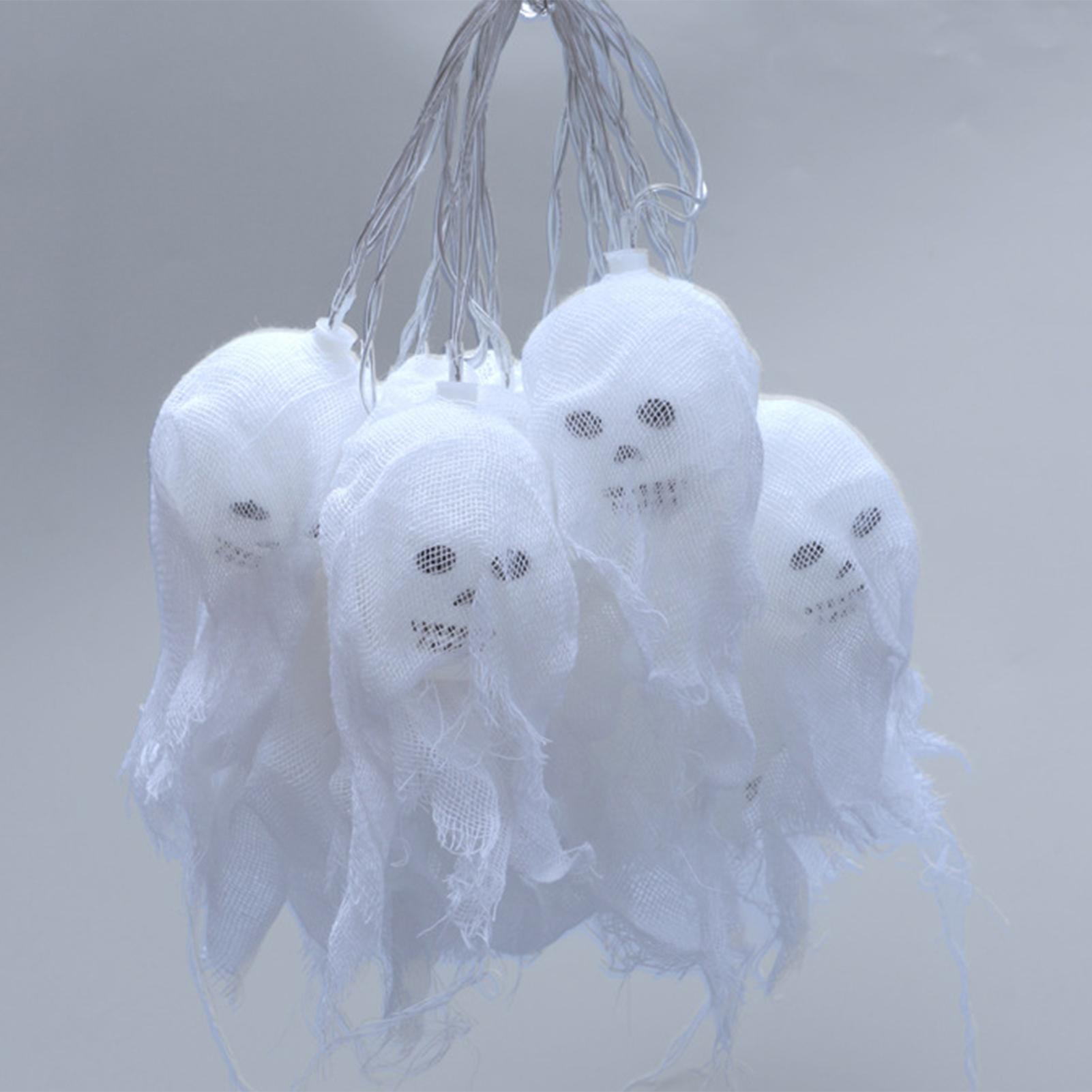 Vật Trang Trí Chùm Đầu Lâu Có Đèn Led Trang Trí Halloween