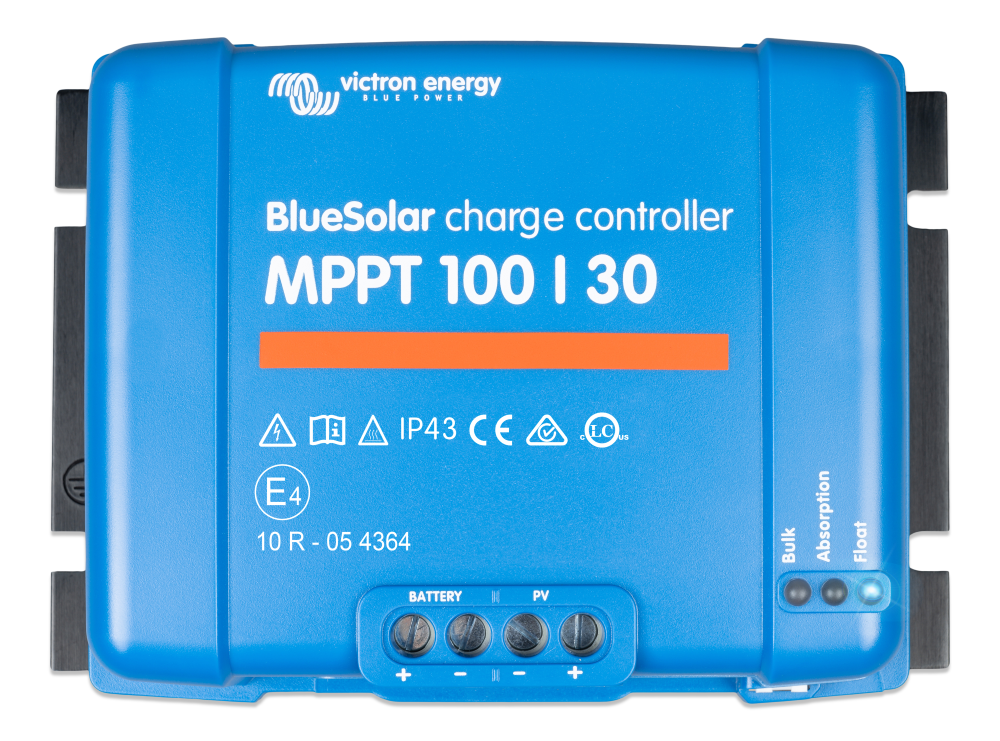 Bộ biến đổi điện năng từ tấm pin năng lượng mặt trời BlueSolar MPPT 100/30 của thương hiệu Victron Energy.