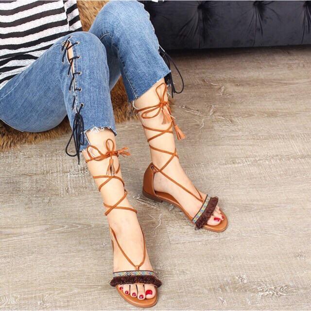 Giày sandal cột dây chiến binh thổ cẩm đi biển TC