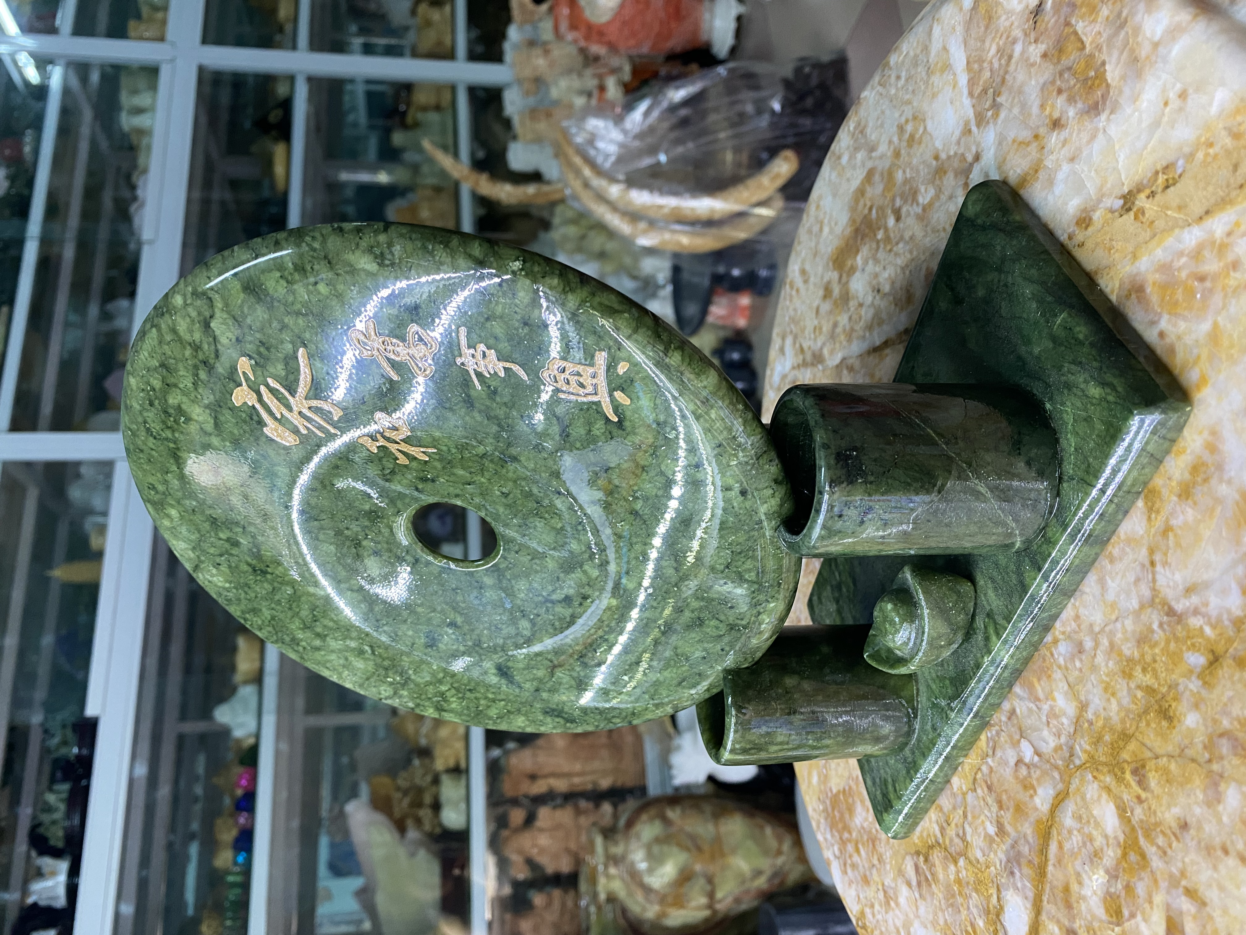 Đồng Tiền, Đồng Điếu May Mắn Kết Hợp Cùng Ống Bút Đá Ngọc Ấn Độ Kích Tài Lộc - cao 25cm