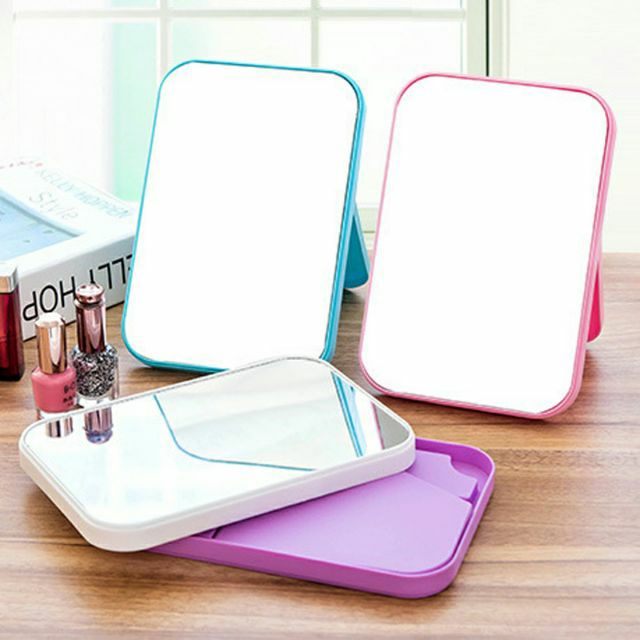 Gương Trang Điểm Gấp Gọn Hình Chữ Nhật Rõ Nét Gọn Nhẹ (14x20cm) Kiểu Dáng Sang Trọng, Đẹp Mắt Trang Trí Cho Góc Bàn Trang Điểm Thêm Phong Cách