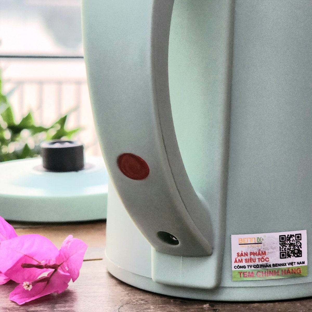 Ấm điện siêu tốc mini Bennix Thái Lan BN-008EK 0.8L màu xanh - Hàng chính hãng