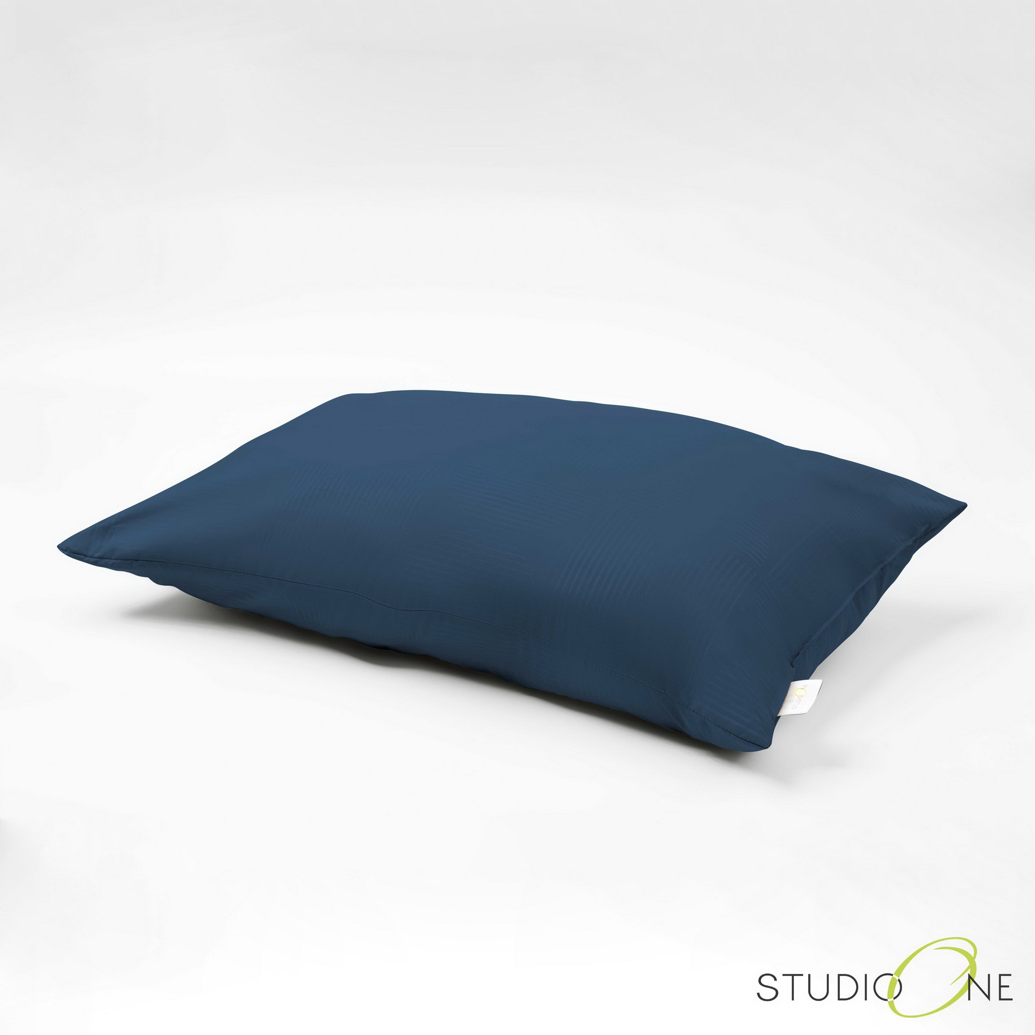 Ruột gối Studio One Compact Pillow 48x74cm, 1 cái (Giao màu ngẫu nhiên)