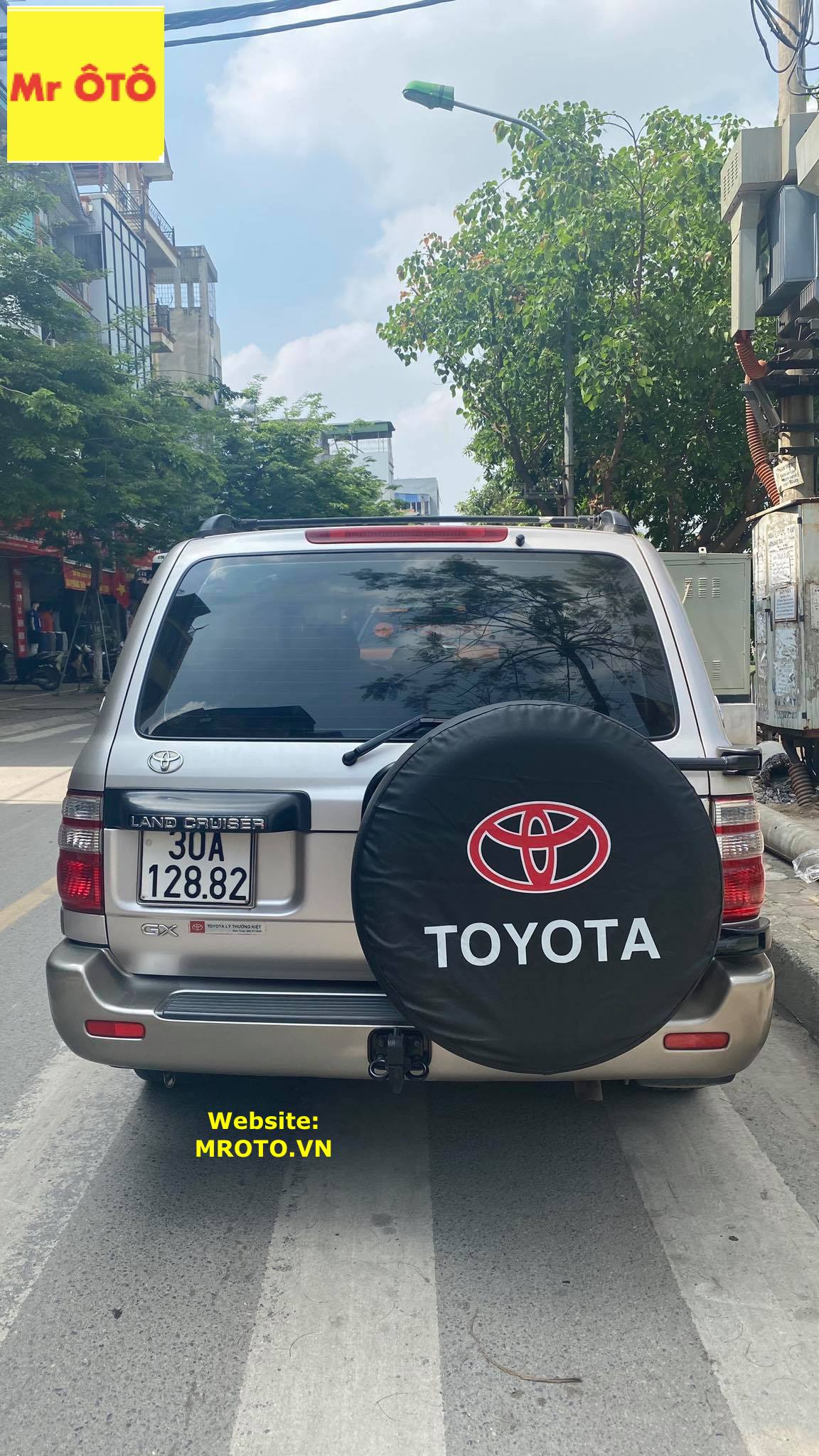 Rèm Che nắng xe Land Cruiser 2000-2010 loại 1 có hút nam châm, Vải dày dặn, chống nắng tuyệt đối