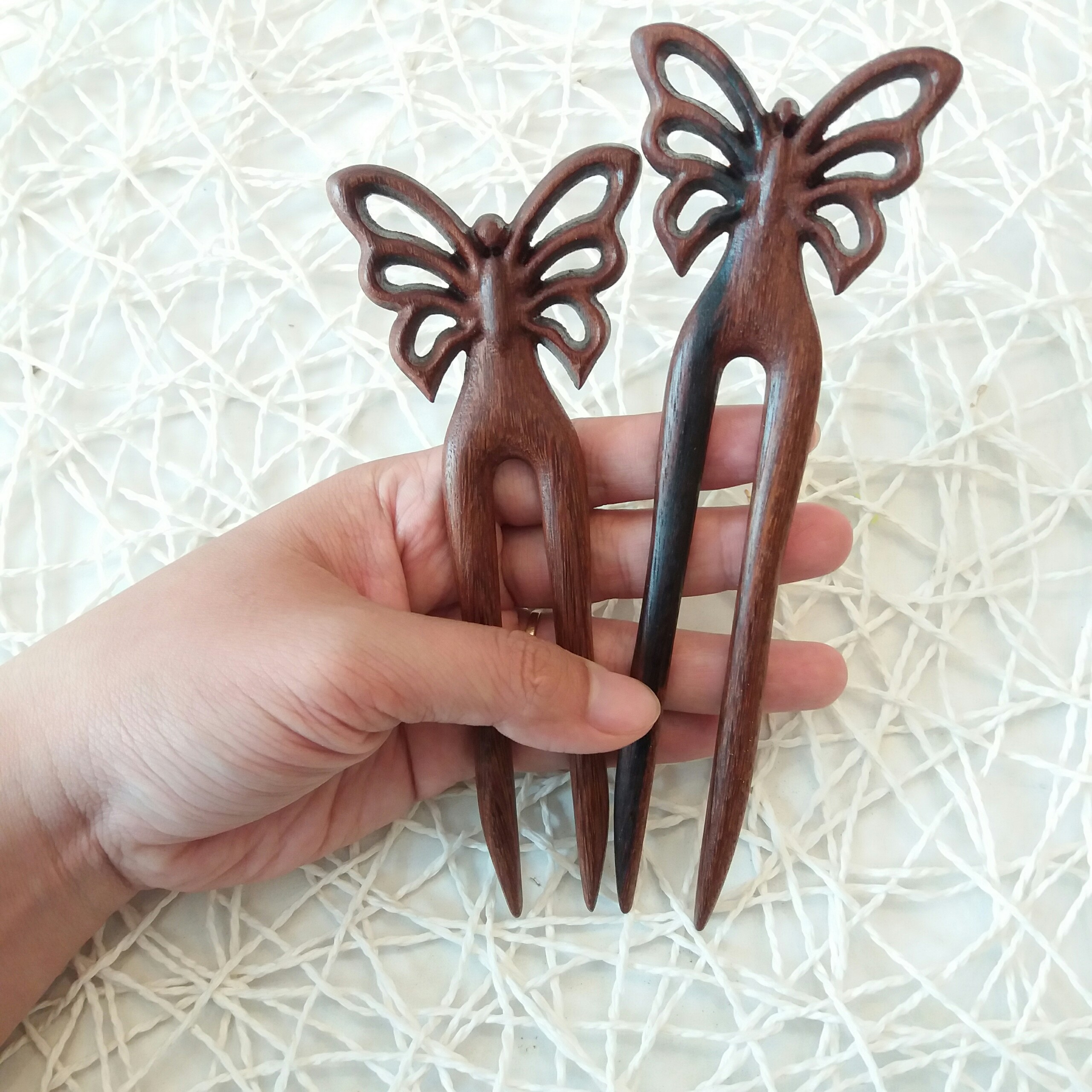 TRÂM GỖ CÀI TÓC BUTTERFLY 2