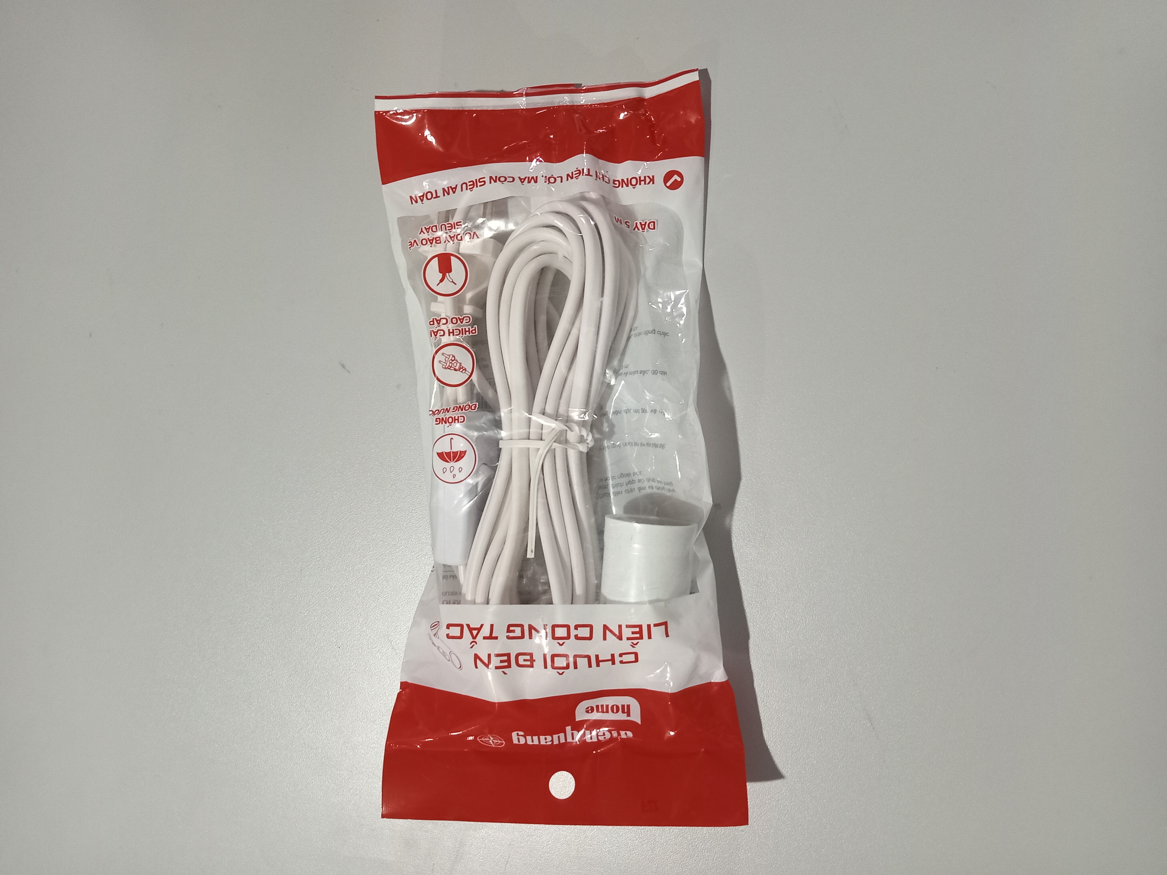 Chuôi đèn liền công tắc Điện Quang ĐQ LH 5W E27