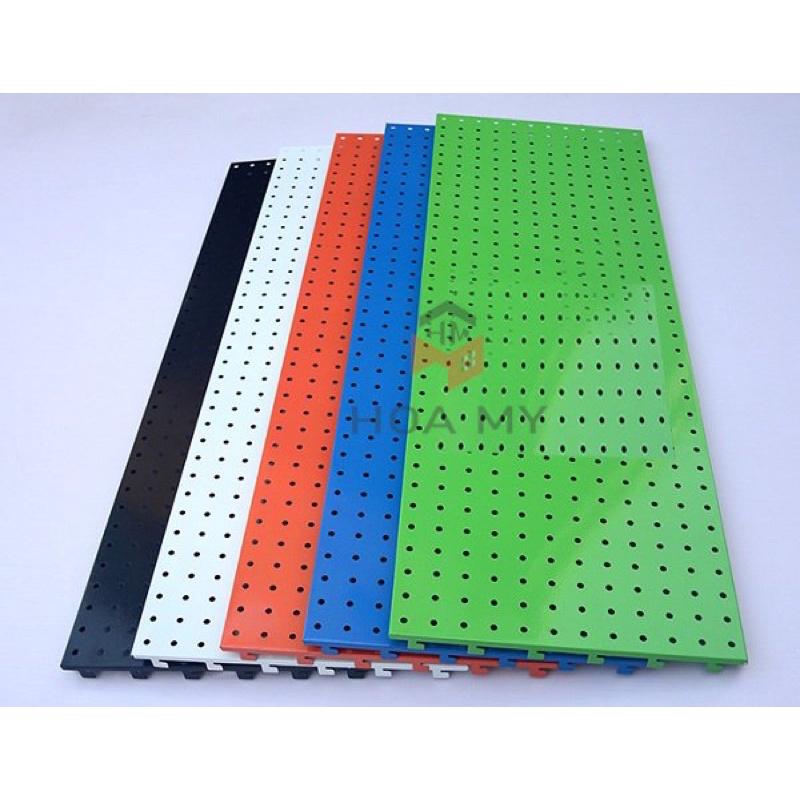 Tấm tole đục lỗ 120x30cm màu trắng