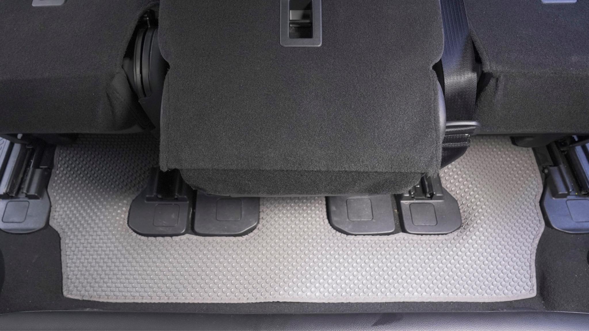 Thảm lót sàn KATA cho xe Ford Explorer - hàng chính hãng không mùi, không ẩm mốc, dễ vệ sinh