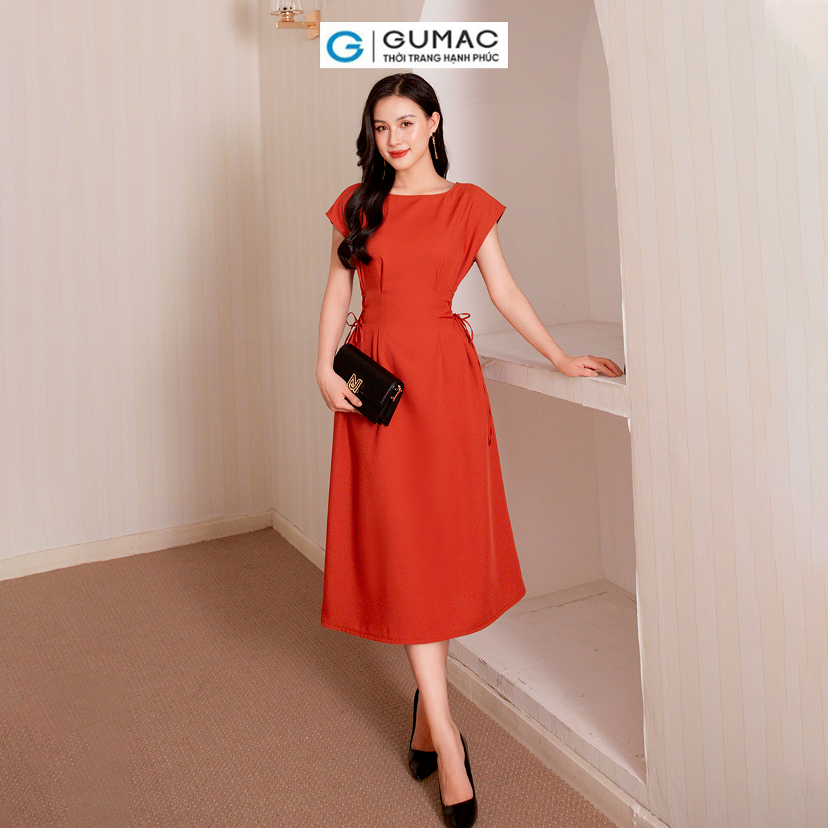 Đầm A thắt dây eo thời trang GUMAC DD10057