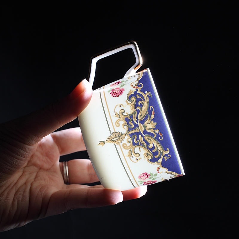 Ảnh thực tế - Bộ trà chiều Châu Âu, Bộ ấm chén sứ xương cao cấp, Bộ tách trà Tặng 6 thìa đồng mạ vàng