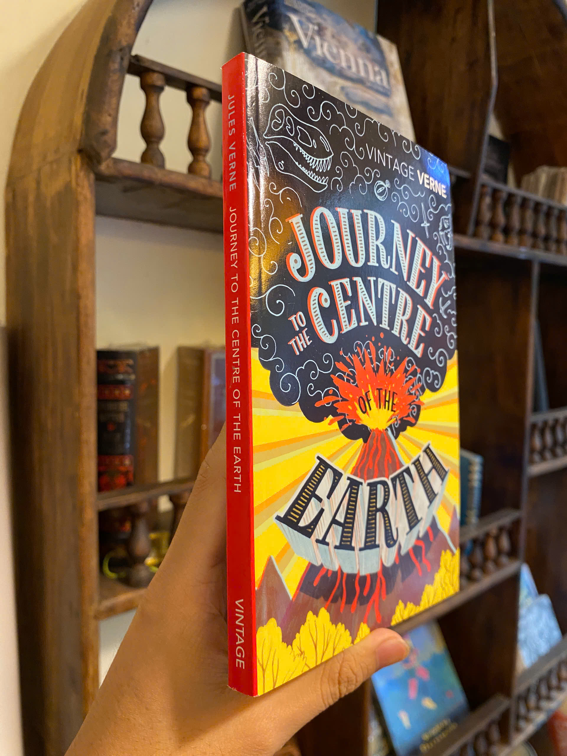 Sách - Journey to the Centre of the Earth by Jules Verne | Classics /  Science Fiction / Ngoại văn