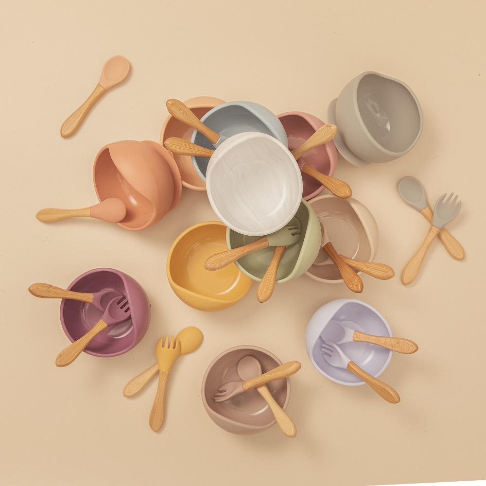 1 Bộ Dẻo Silicone Cho Bé BÁt Soild Bộ Đồ Ăn Chống Trơn Trượt Tô Kèm Thìa Nĩa Cho Bé Tự Ăn Bát trẻ Em Món Ăn