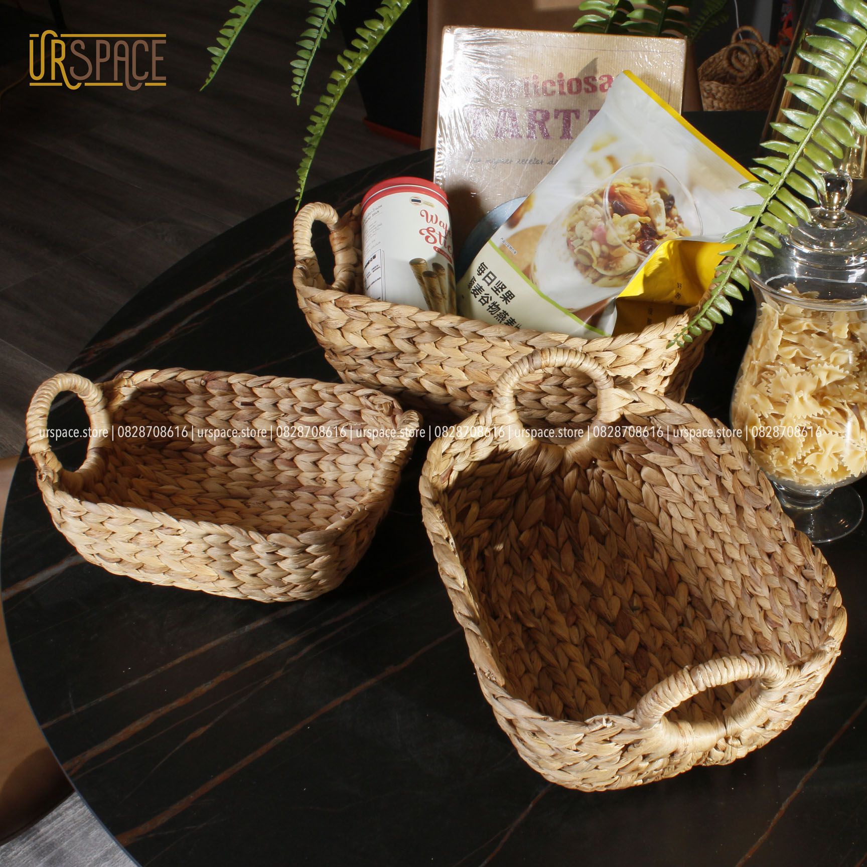 Giỏ đựng đồ đa năng bằng lục bình (bèo) có quai cầm/ Hand woven hyacinth storage basket with handle natural color