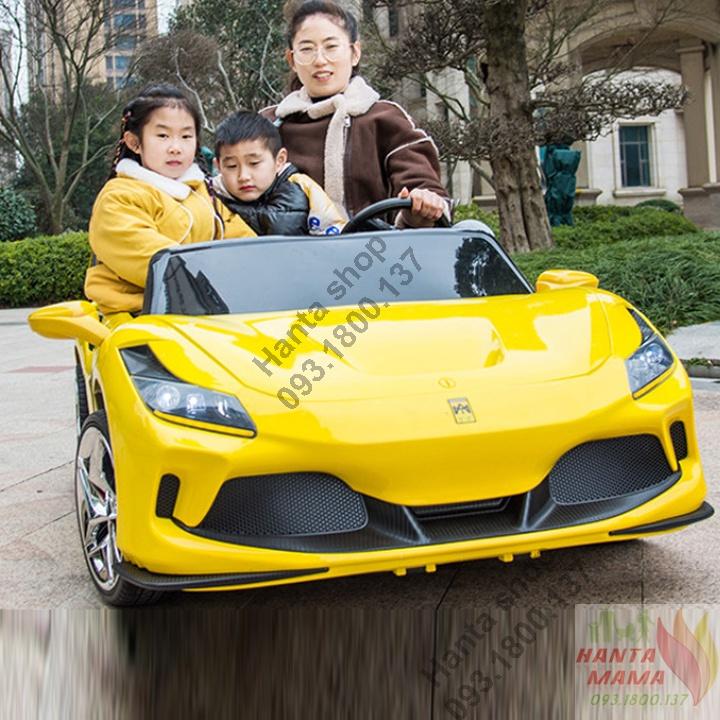 Siêu Xe Ô Tô Điện Trẻ Em Ferrari F8, Xe Điện Cho Bé Tải 150kg