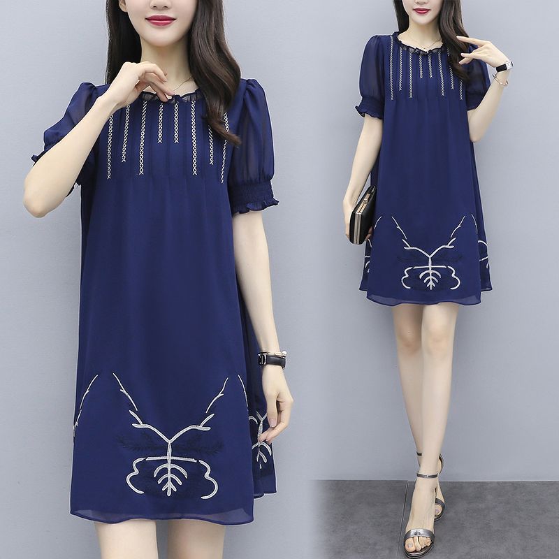Váy suông nữ họa tiết độc đáo Còn size M (46-53)kg
