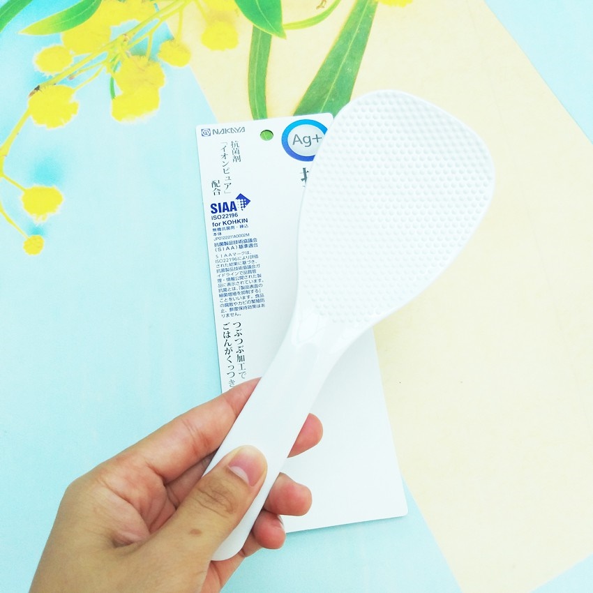 Muỗng xới cơm kháng khuẩn của Nhật Bản