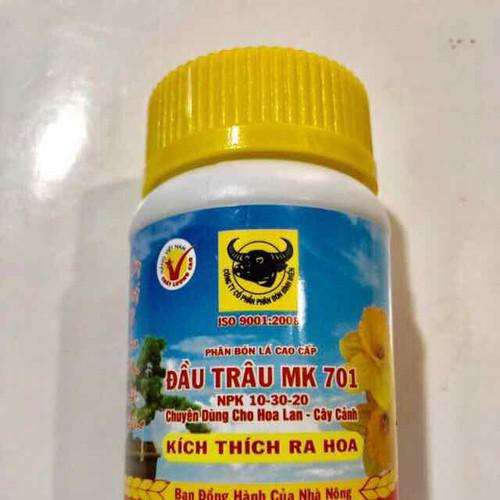 PHÂN BÓN LÁ ĐẦU TRÂU KÍCH THÍCH RA HOA 701 100g