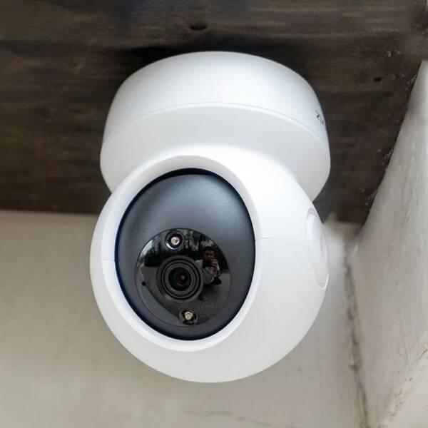 Camera wifi Ezviz C6N không dây xoay 360 độ đàm thoại 2 chiều - Hàng chính hãng