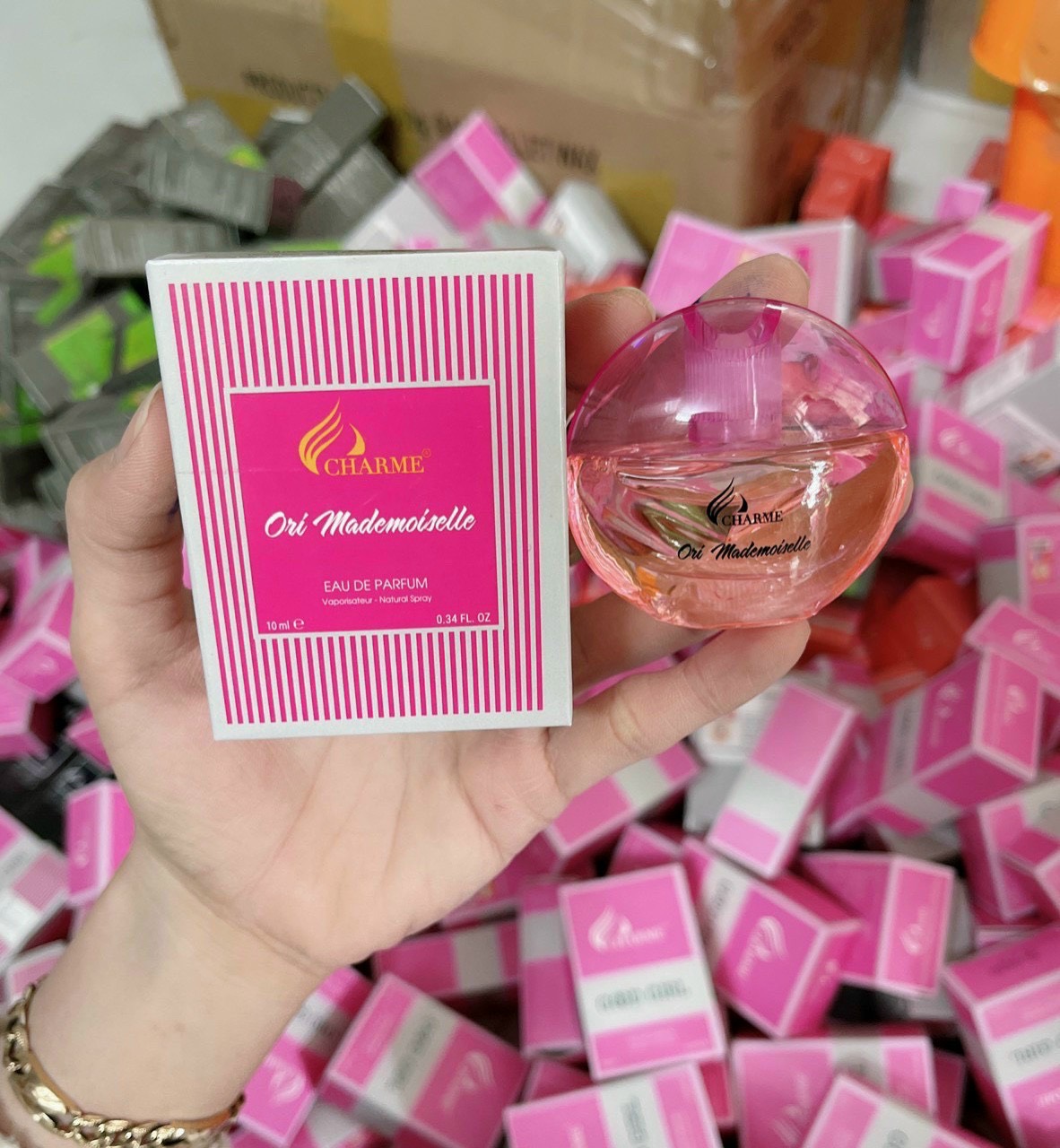 Nước Hoa Nữ CHARME ORI MADEMOISELLE Sang Trọng và Quyến Rũ Dạng Chấm Thử 10ml