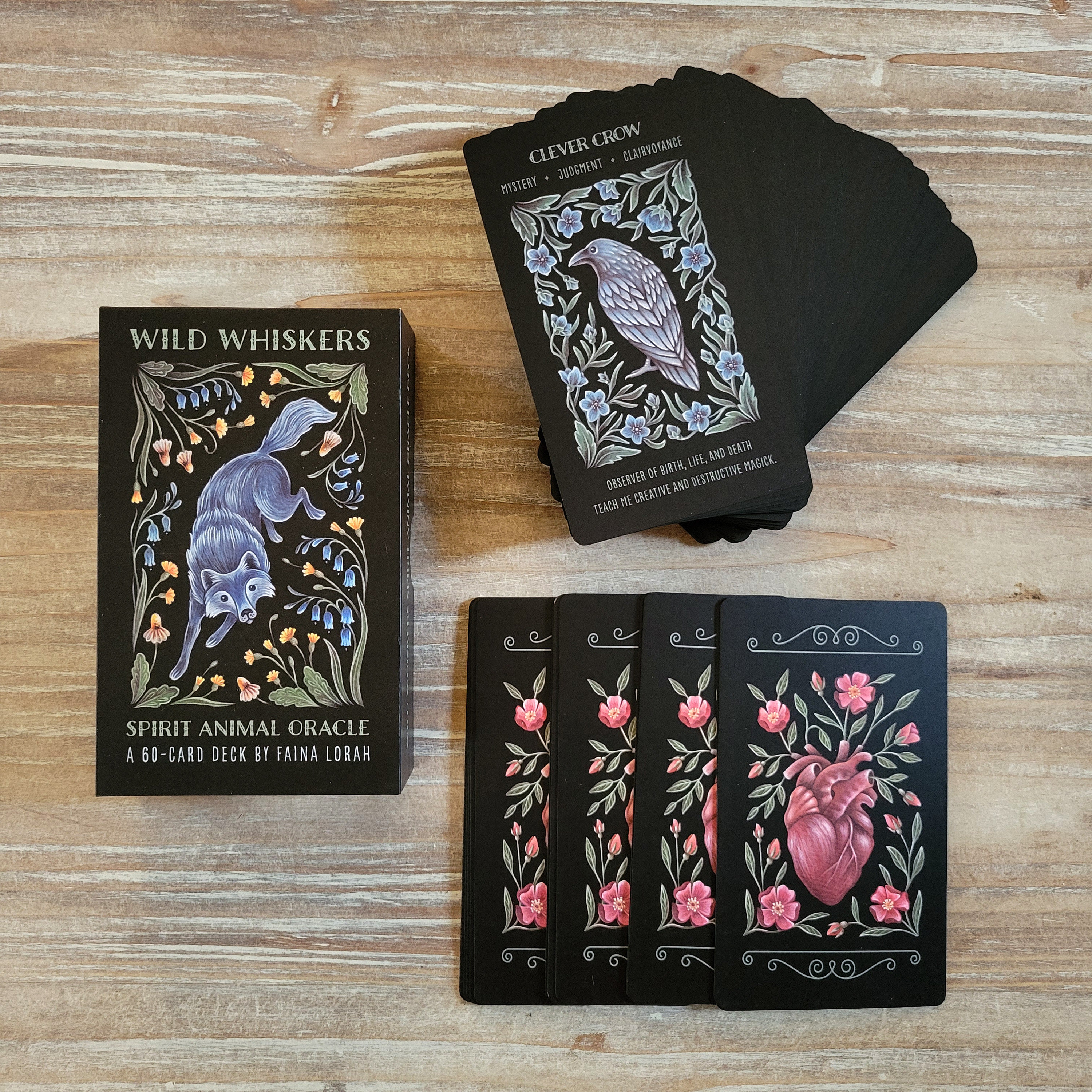 Bộ bài Wild Whiskers Spirit Animal Oracle tặng đá thanh tẩy