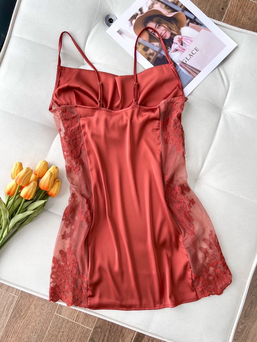 Váy Ngủ Lụa Phối Ren Hai Bên - B.Lingerie