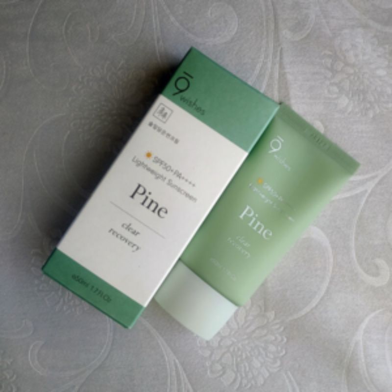 Kem Chống Nắng Cấp Ẩm Hỗ Trợ Phục Hồi Da 9Wishes Pine Treatment Sunscreen SPF50+ PA++++ 50ml