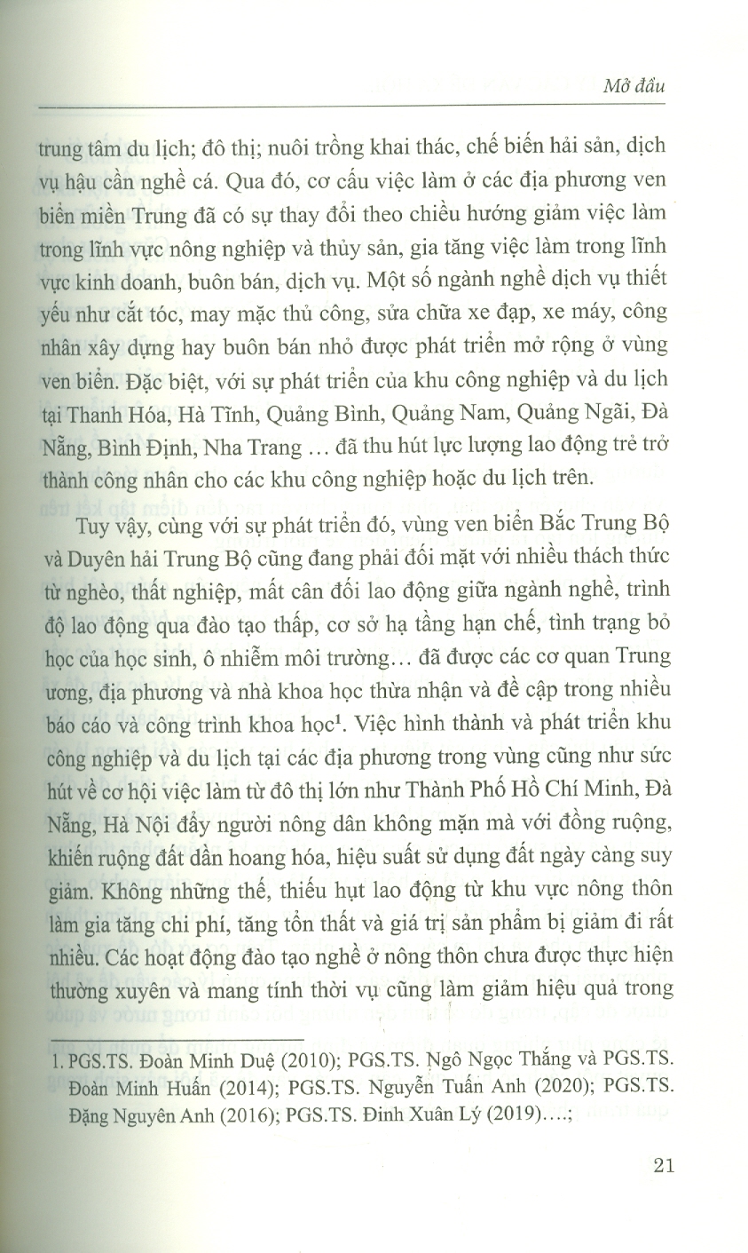 Quản Lý Các Vấn Đề Xã Hội Ở Vùng Ven Biển Trung Bộ - Thực Trạng Và Giải Pháp (Sách chuyên khảo)