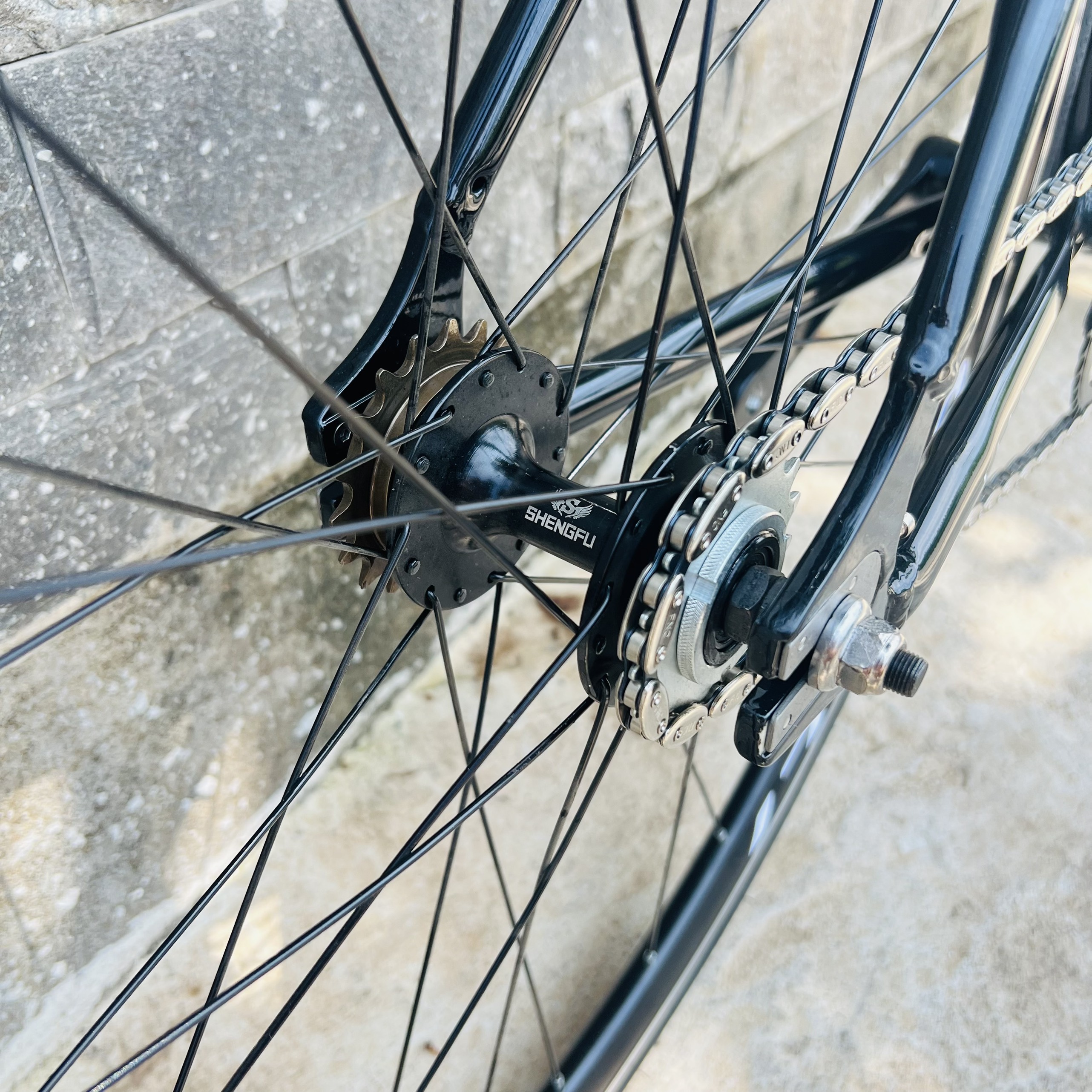 Xe đạp fixed gear CALLI R1.5 khung nhôm không mối hàn