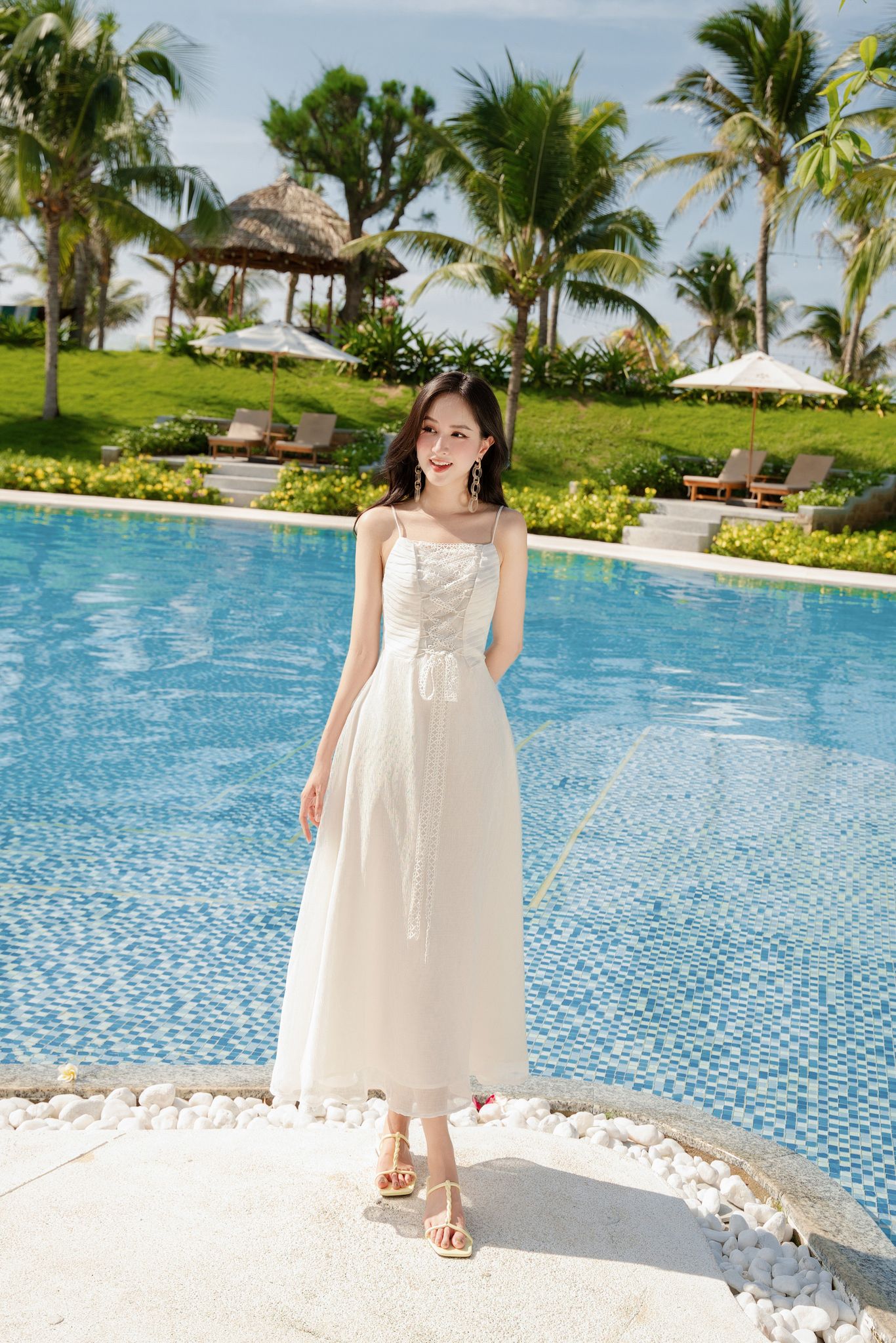 OLV - Đầm Sarita Lace Up Maxi