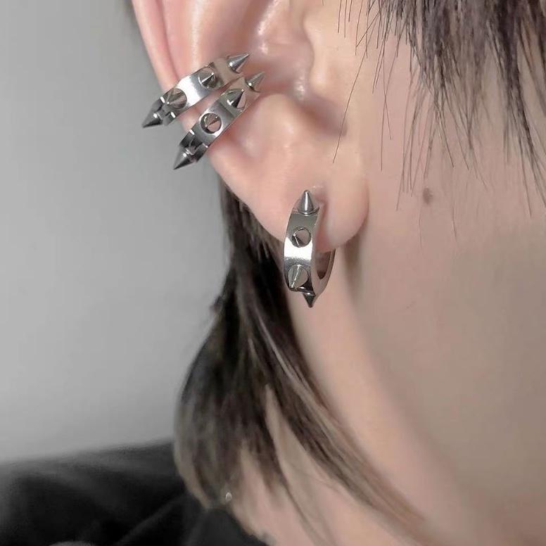 Khuyên tai không cần bấm lỗ GIÁ 1 CHIẾC Bông Tai tròn đinh tán gai nhọn Unisex thép titan không gỉ phong cách Punkgothic